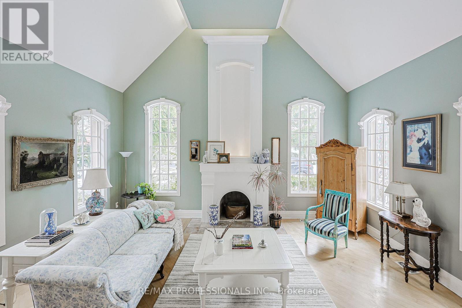 84 Neilson Drive, Toronto, Ontario  M9C 1V7 - Photo 18 - W12834074