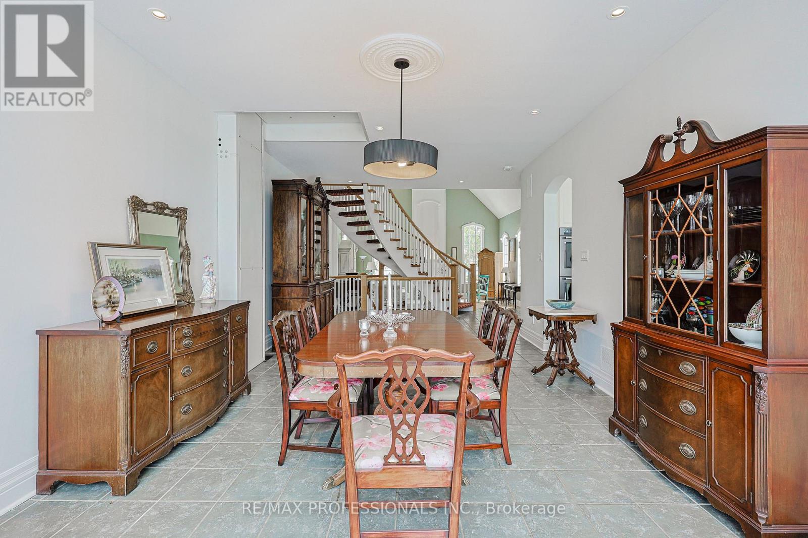 84 Neilson Drive, Toronto, Ontario  M9C 1V7 - Photo 23 - W12834074