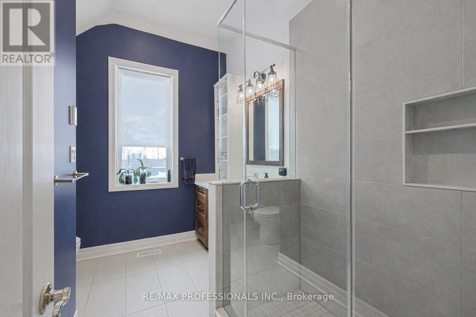 84 Neilson Drive, Toronto, Ontario  M9C 1V7 - Photo 31 - W12834074