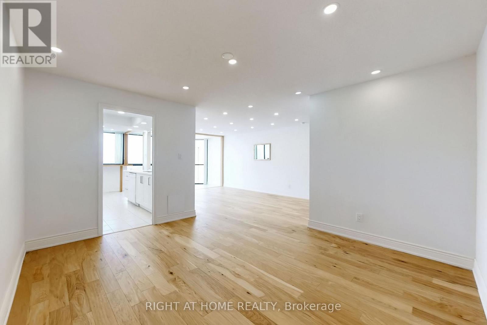 2009 - 40 Richview Road, Toronto, Ontario  M9A 5C1 - Photo 22 - W12834082