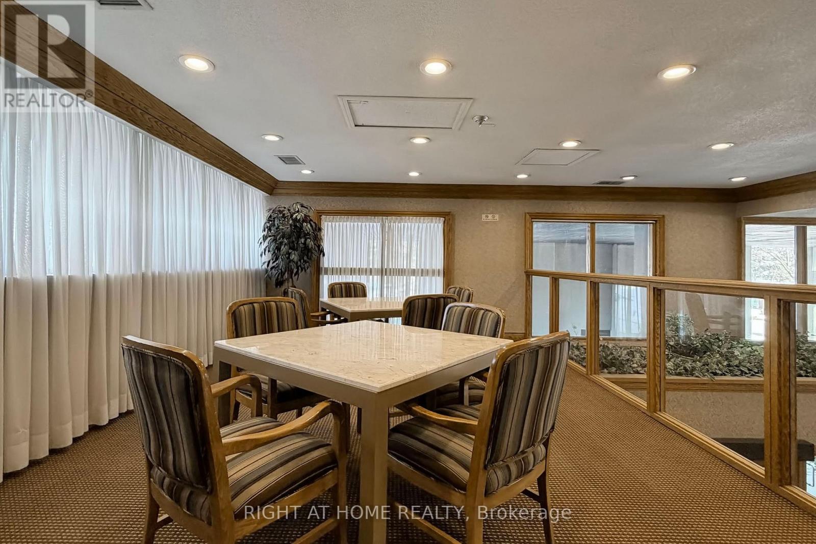 2009 - 40 Richview Road, Toronto, Ontario  M9A 5C1 - Photo 37 - W12834082