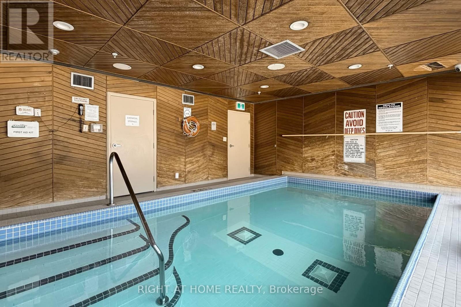 2009 - 40 Richview Road, Toronto, Ontario  M9A 5C1 - Photo 40 - W12834082