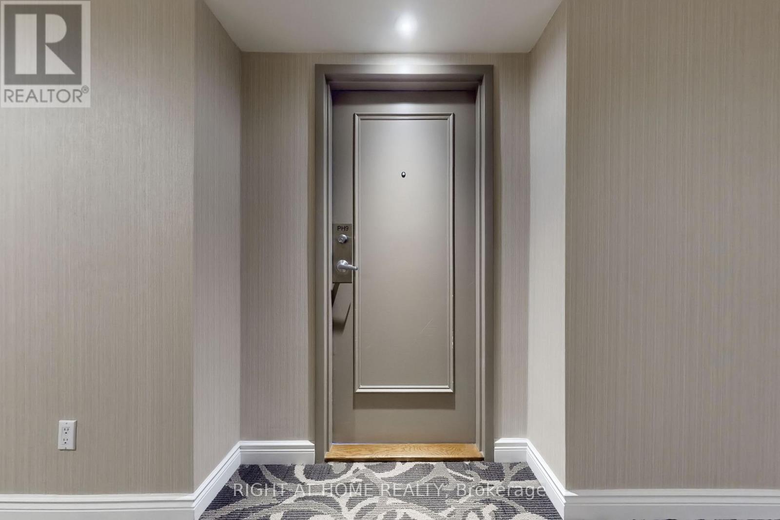 2009 - 40 Richview Road, Toronto, Ontario  M9A 5C1 - Photo 5 - W12834082