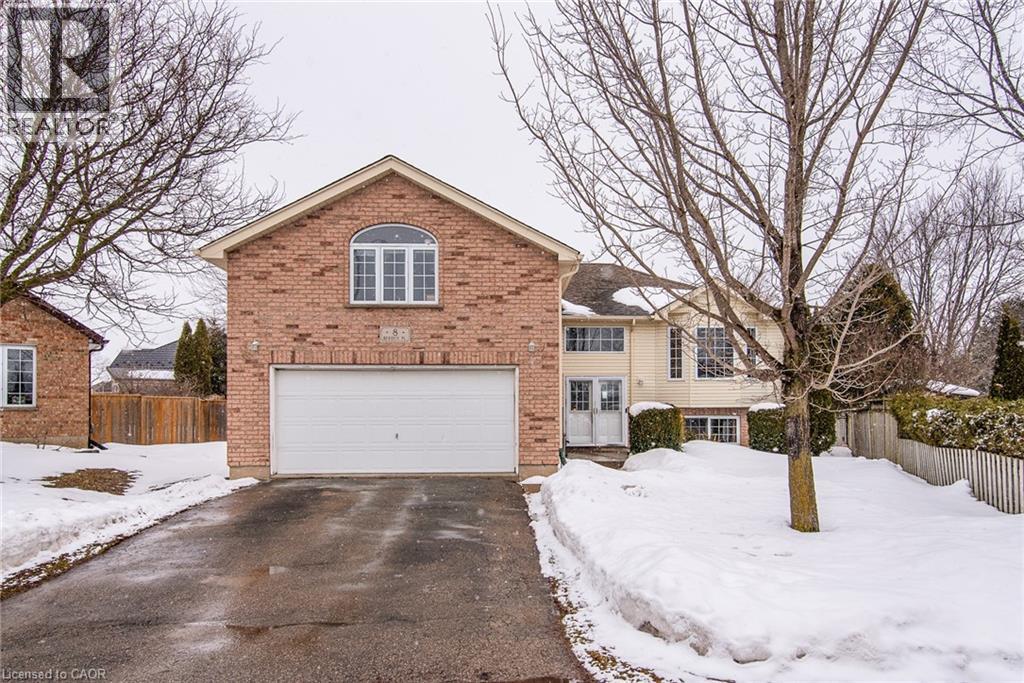 8 BERDUX Place, Wellesley, Ontario