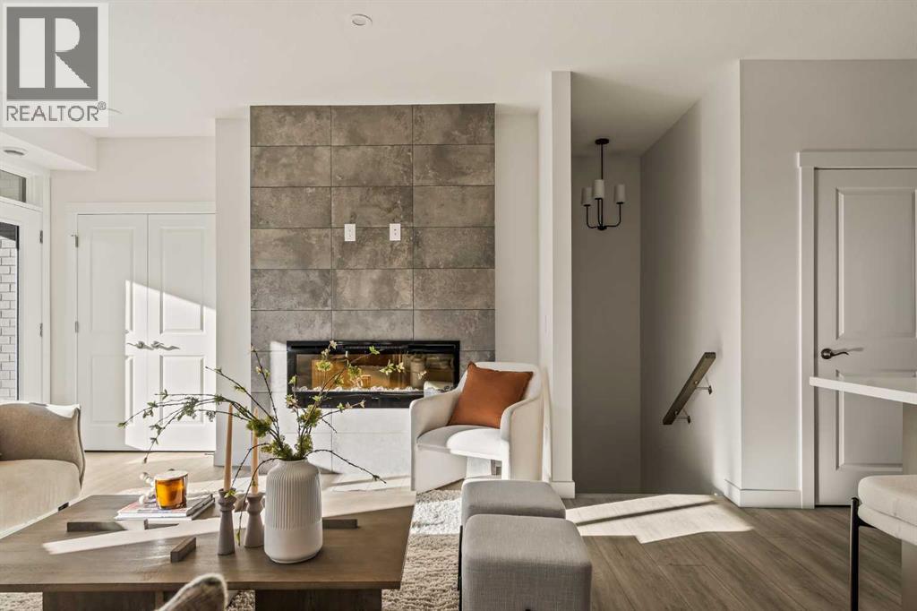 613 Sovereign Common Sw, Calgary, Alberta  T3C 3Y3 - Photo 10 - A2286300