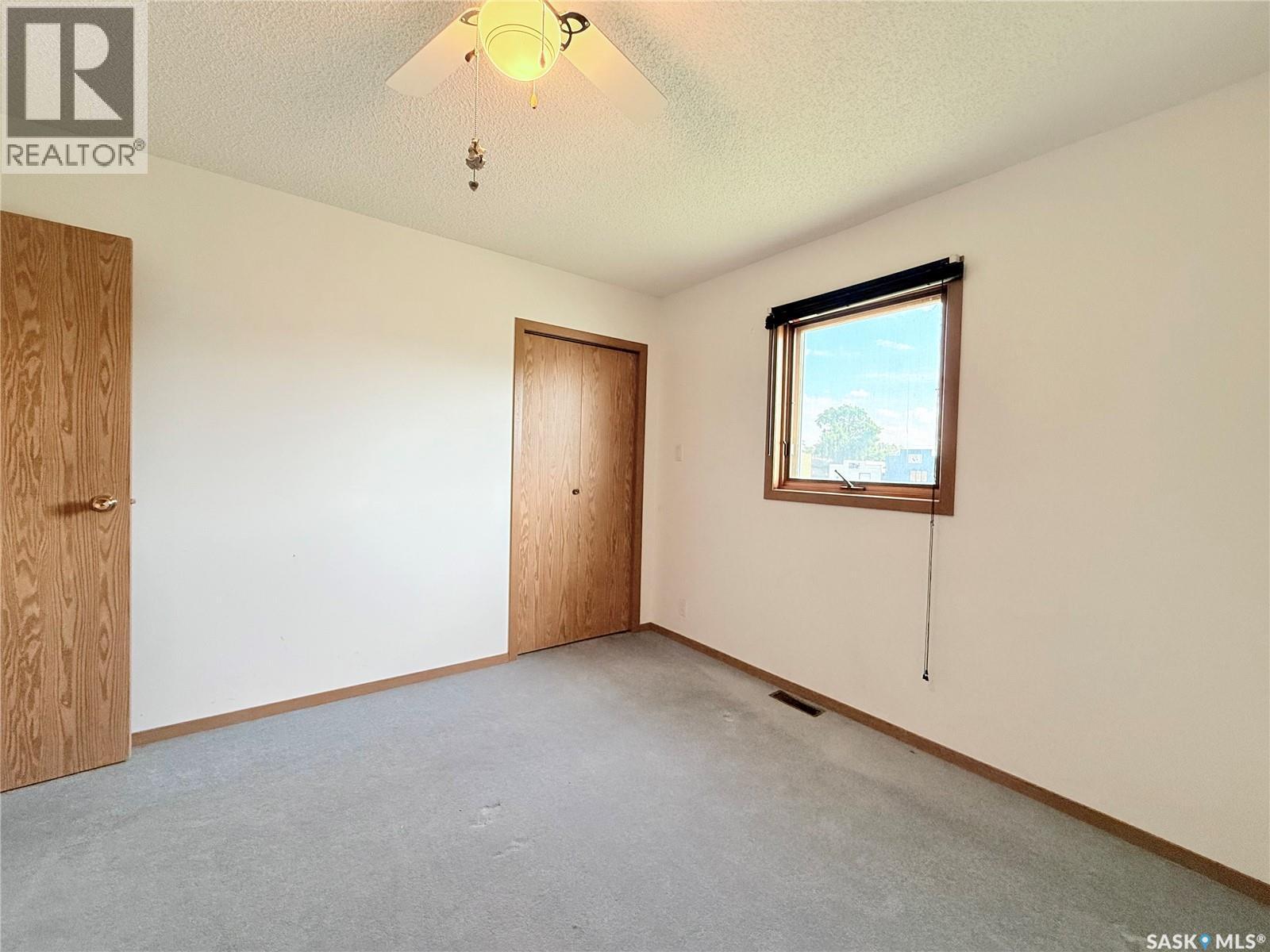 100 1st Avenue N, Lucky Lake, Saskatchewan  S0L 1Z0 - Photo 26 - SK029420