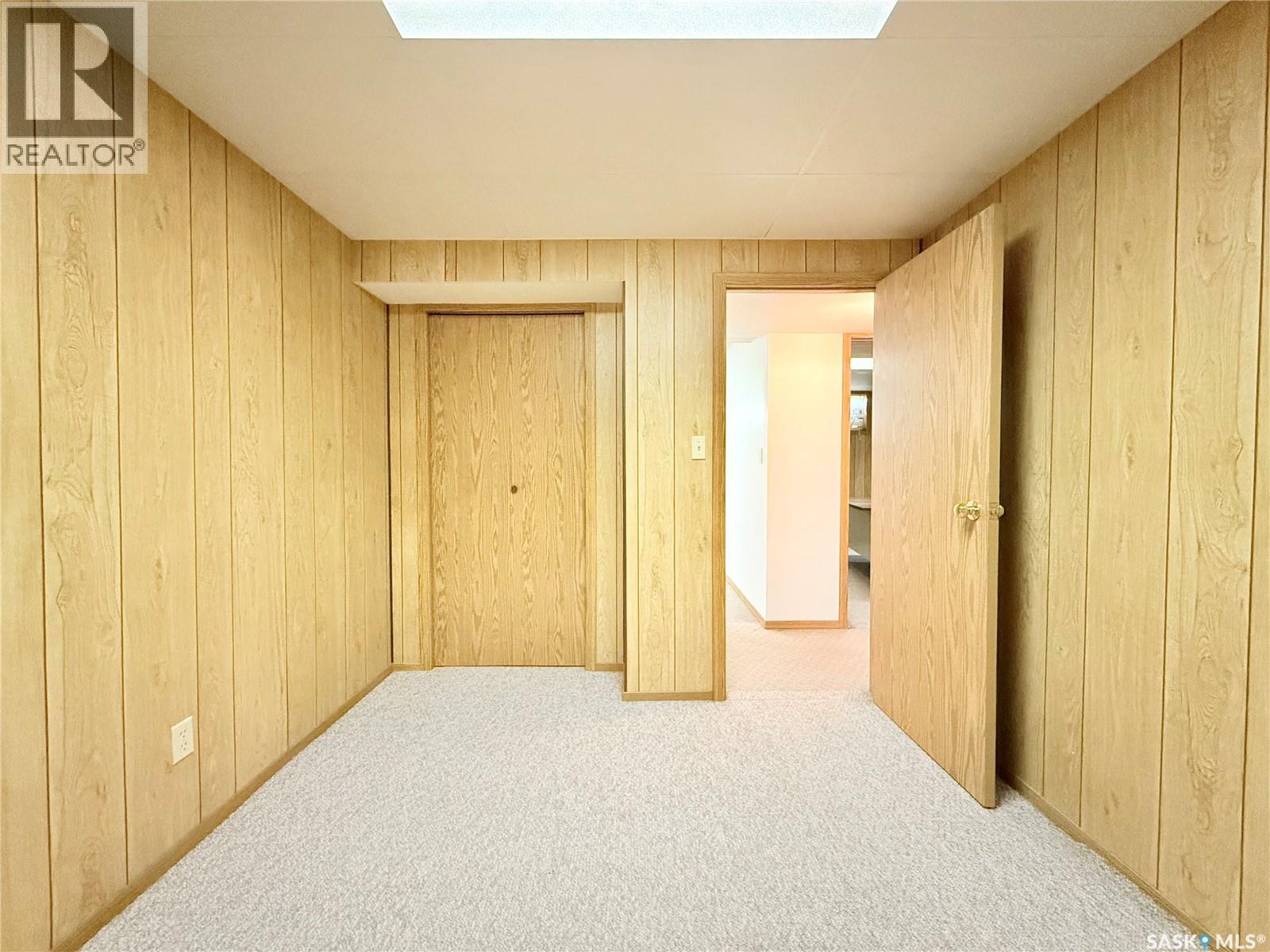 100 1st Avenue N, Lucky Lake, Saskatchewan  S0L 1Z0 - Photo 36 - SK029420