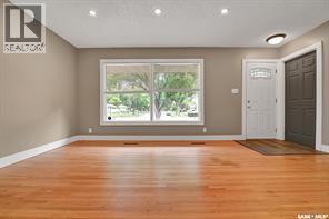 4515 Sherwood Drive, Regina, Saskatchewan  S4R 4B3 - Photo 3 - SK029414