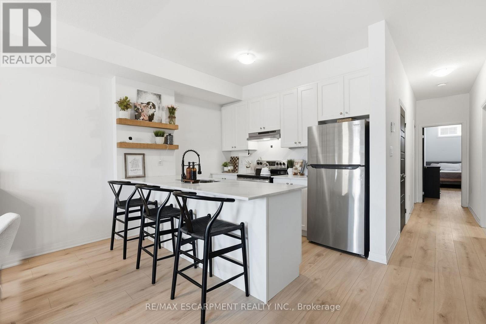 104 - 12 Blanshard Street, Hamilton, Ontario  L8P 0C7 - Photo 9 - X12833920