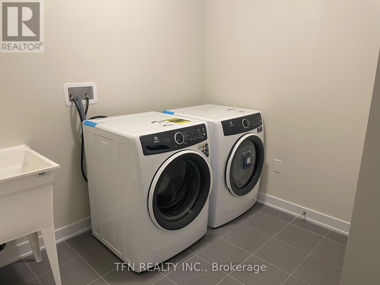 22 Downriver Drive, Welland, Ontario  L3B 0M5 - Photo 11 - X12833932