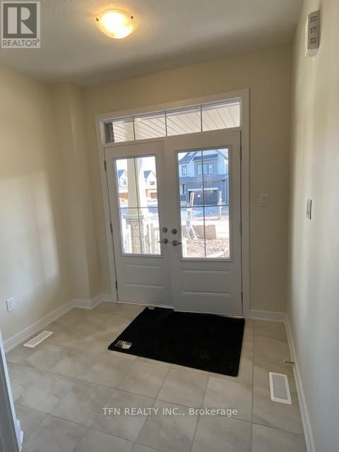 22 Downriver Drive, Welland, Ontario  L3B 0M5 - Photo 2 - X12833932