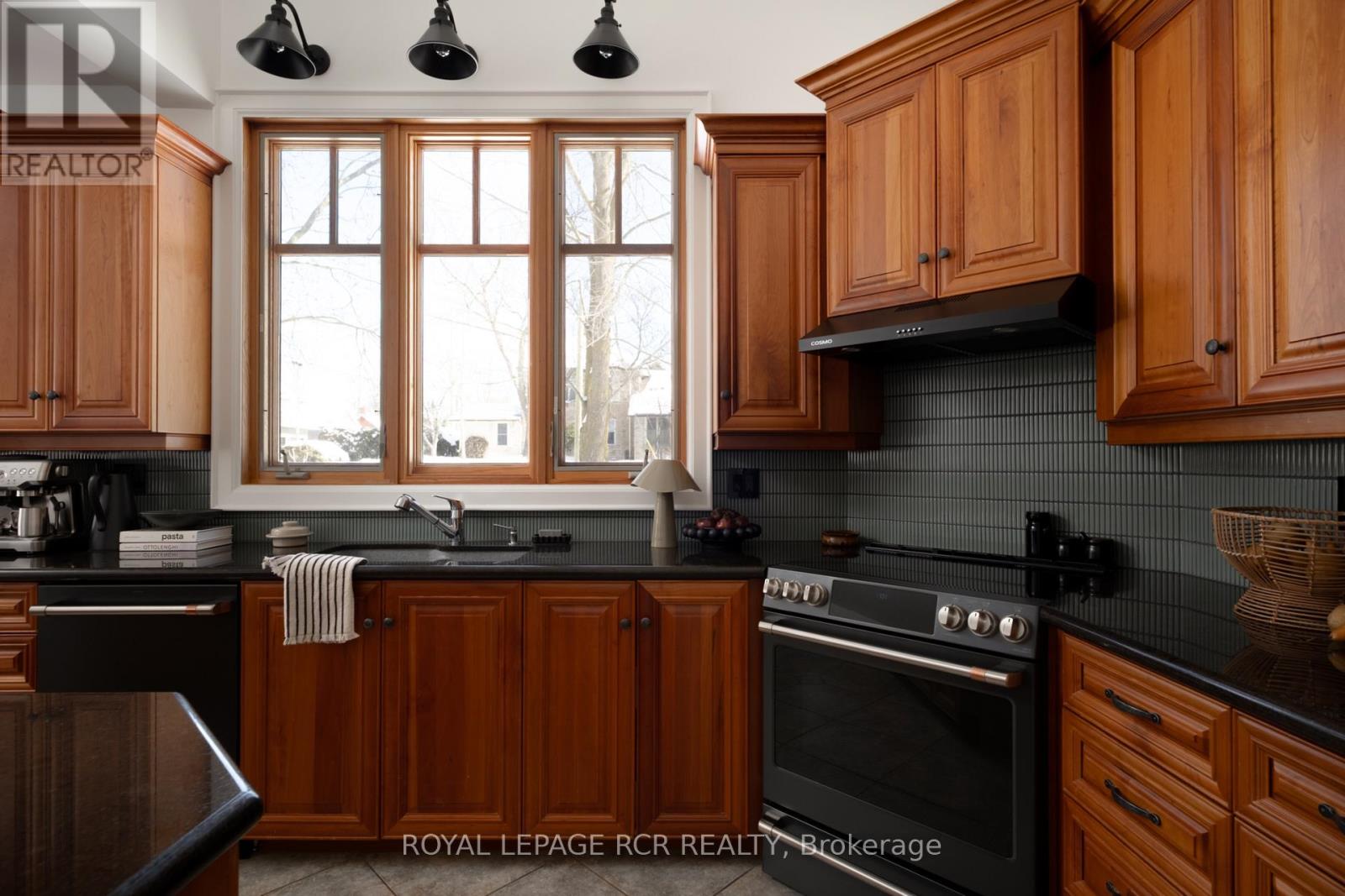 31 Mcnab Street W, Centre Wellington, Ontario  N0B 1S0 - Photo 6 - X12833980