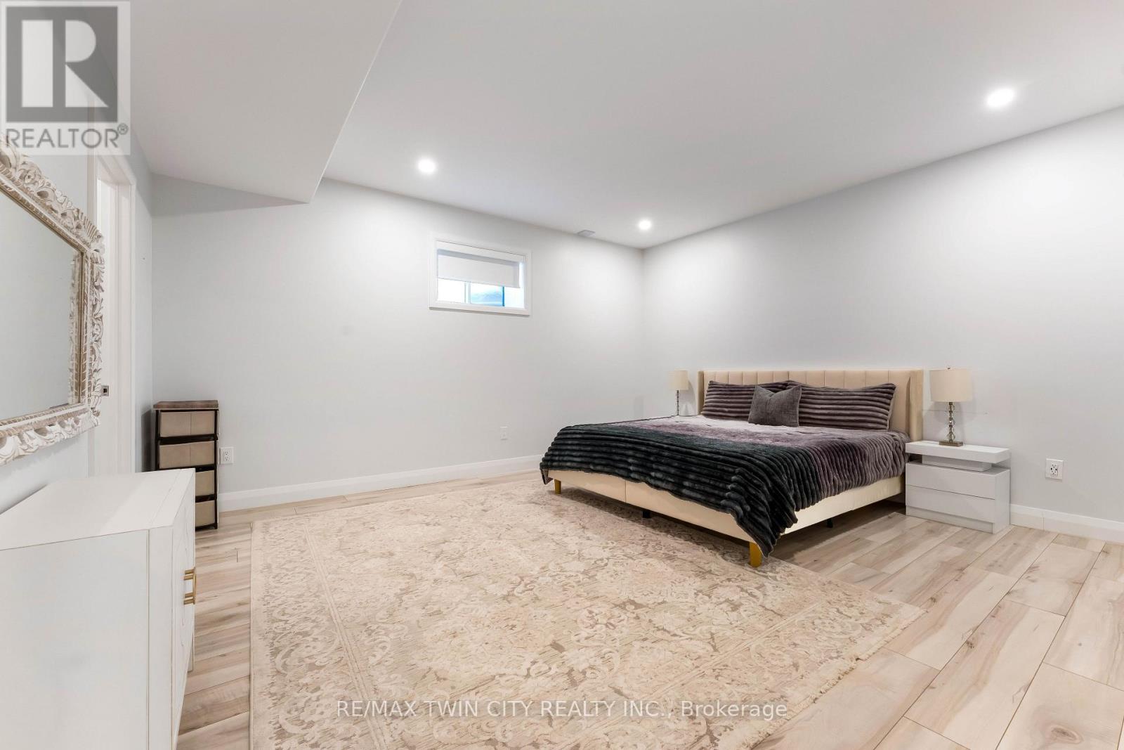 565 Florencedale Crescent, Kitchener, Ontario  N2R 1T6 - Photo 40 - X12834022