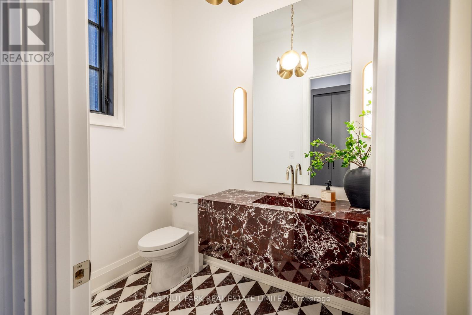 36 Ava Road, Toronto, Ontario  M5P 1Y4 - Photo 14 - C12566170