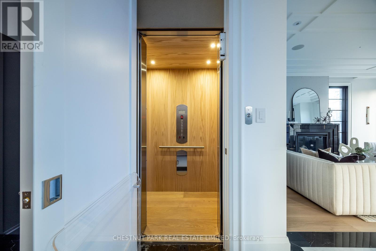 36 Ava Road, Toronto, Ontario  M5P 1Y4 - Photo 8 - C12566170