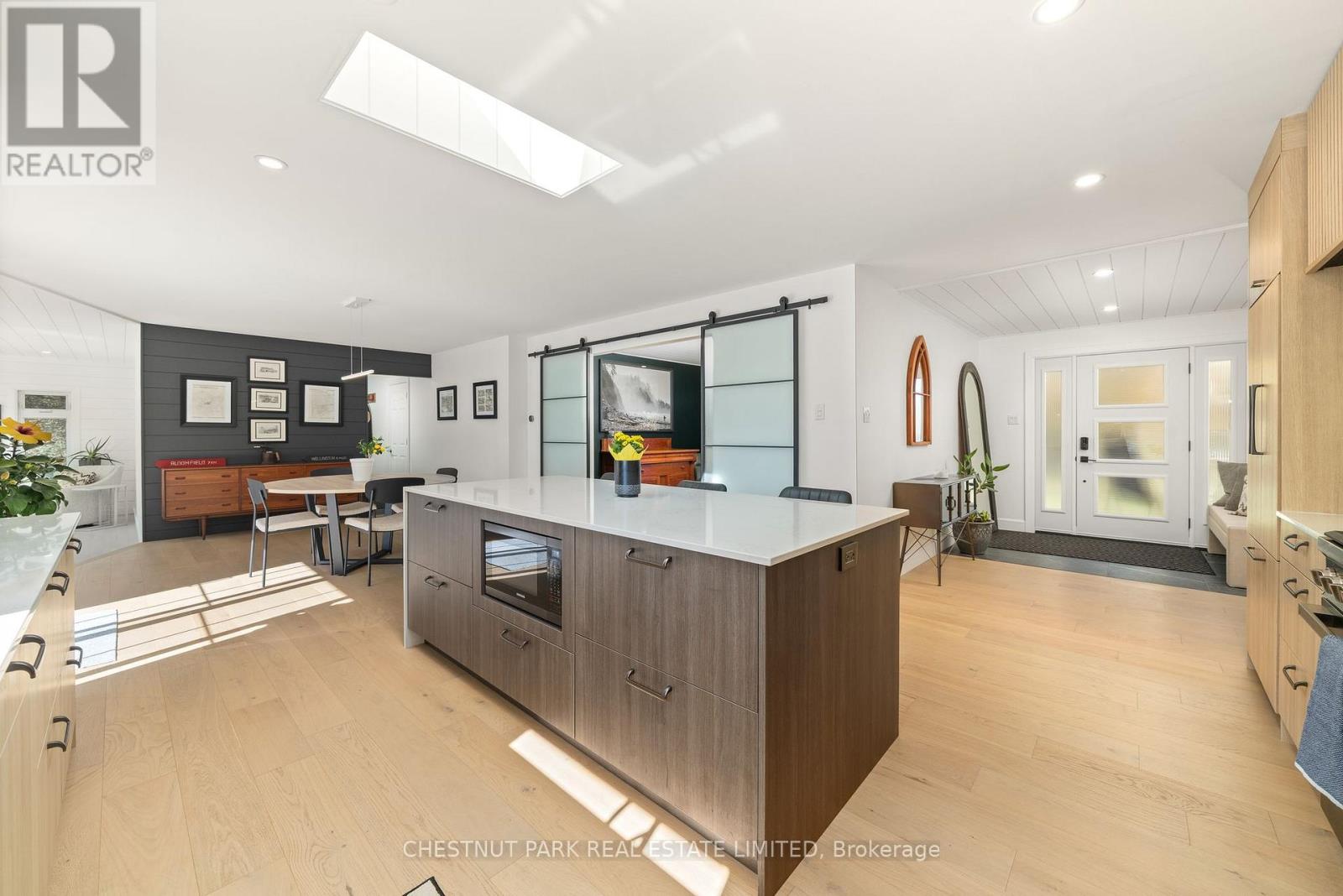 407 County Road 4, Prince Edward County (Hallowell Ward), Ontario  K0K 2T0 - Photo 8 - X12473480