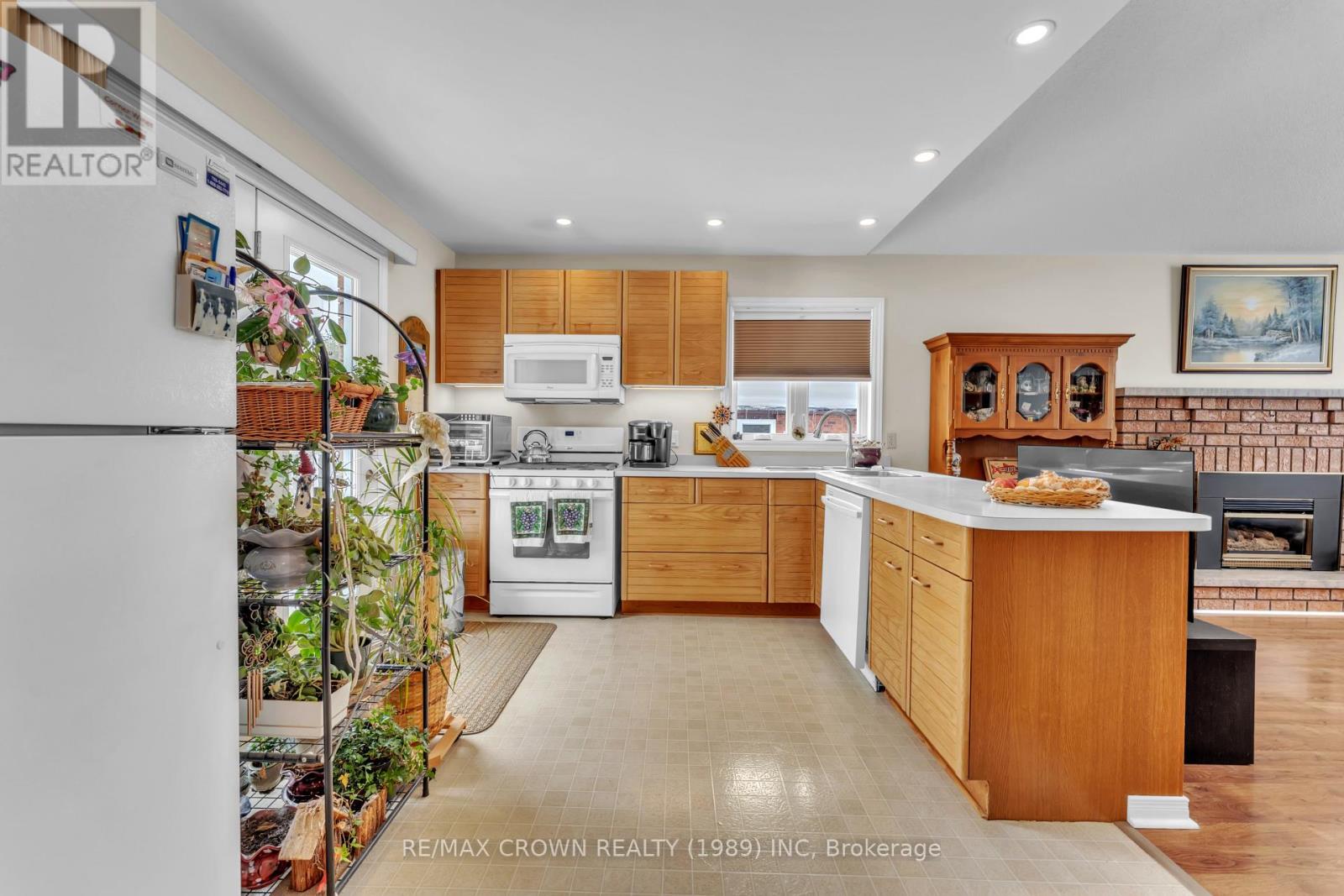 32 Edgar Street, Sundridge, Ontario  P0A 1Z0 - Photo 10 - X12834144