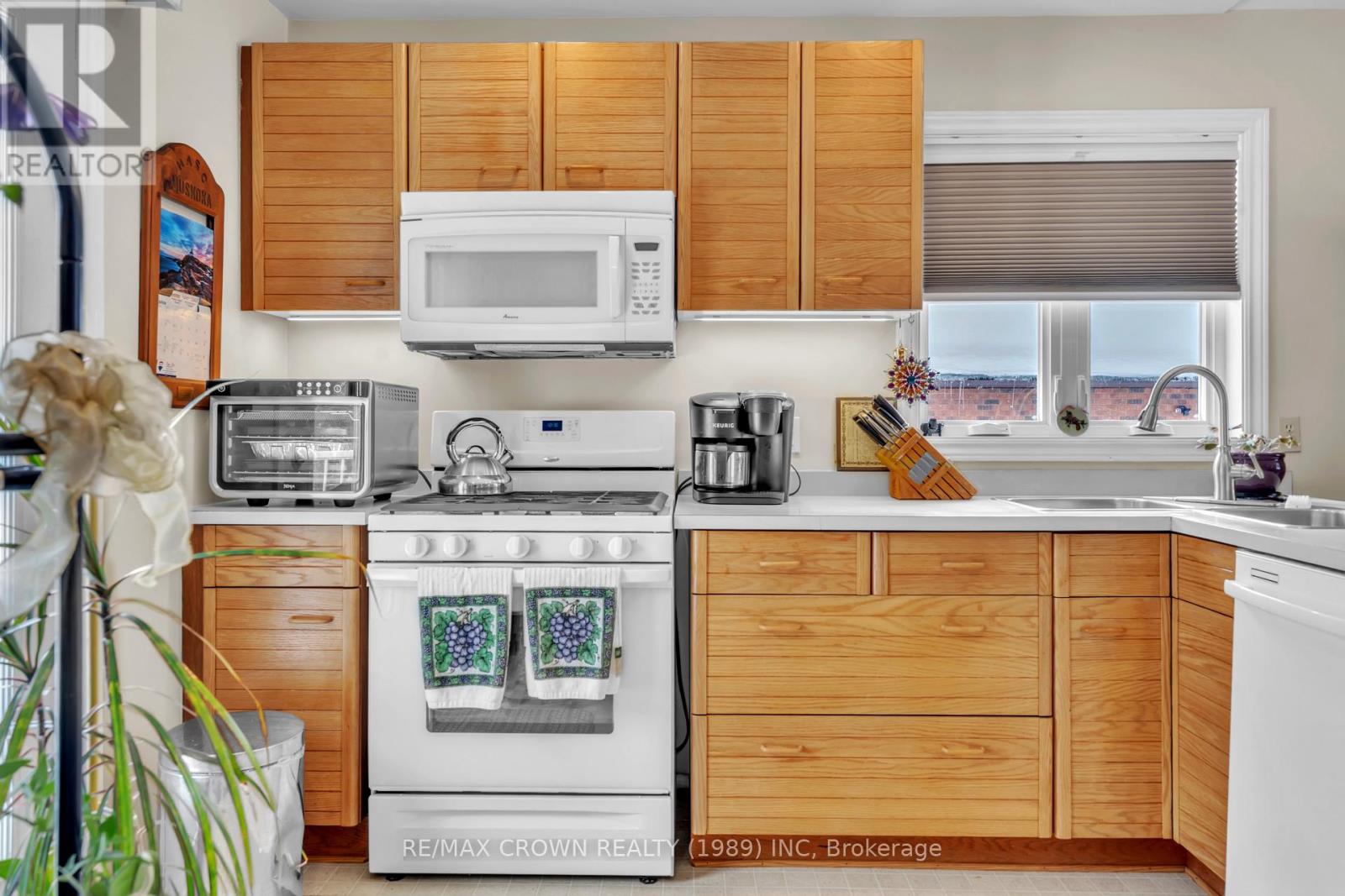 32 Edgar Street, Sundridge, Ontario  P0A 1Z0 - Photo 12 - X12834144