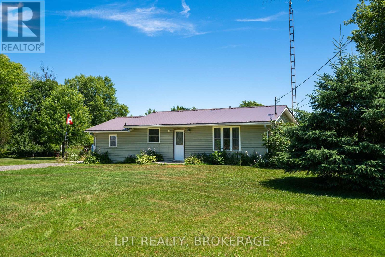 743 Highway 15, Rr#2 Highway, Rideau Lakes, Ontario  K0E 1N0 - Photo 25 - X12438097