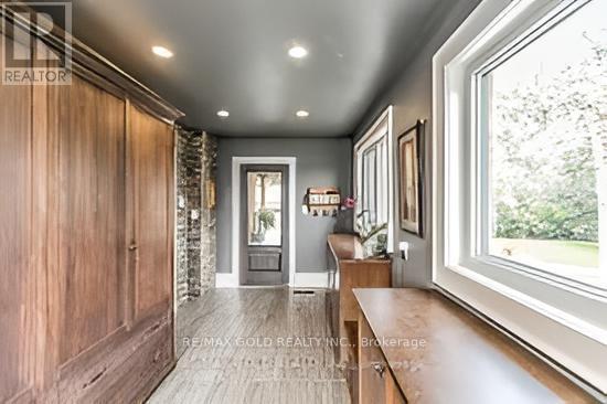 10258 Highway 9 E, Adjala-Tosorontio, Ontario  L0G 1L0 - Photo 4 - N12834076