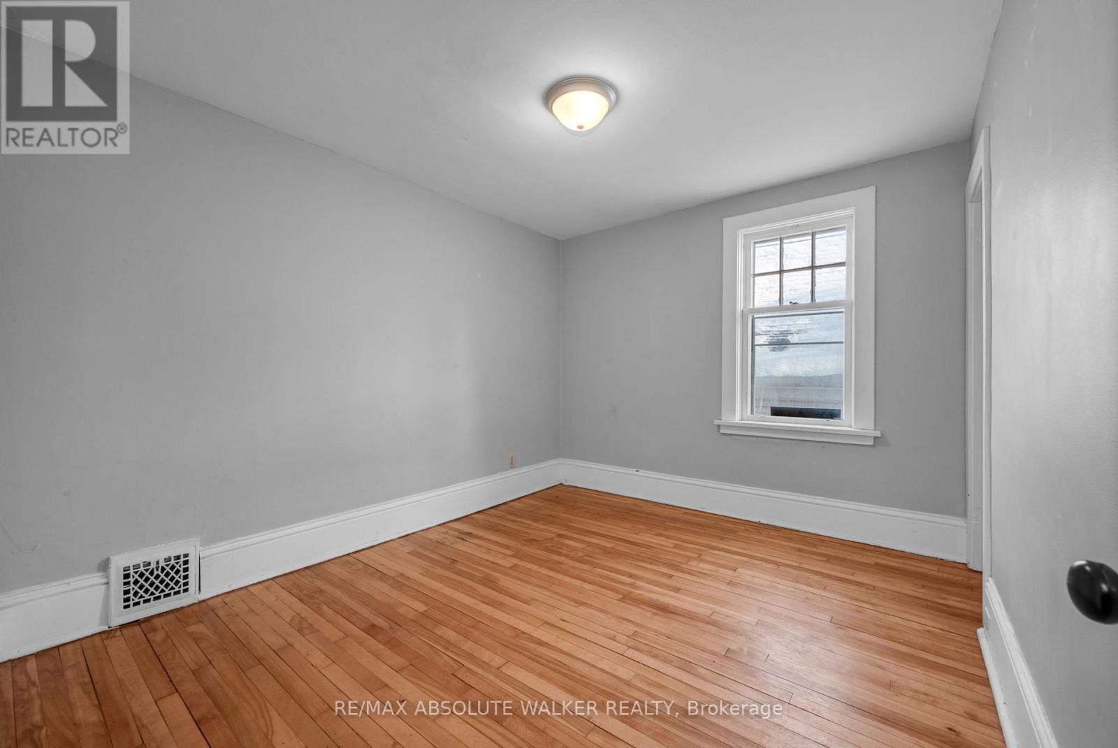 166/168 Main Street, Ottawa, Ontario  K1S 1C2 - Photo 17 - X12826684