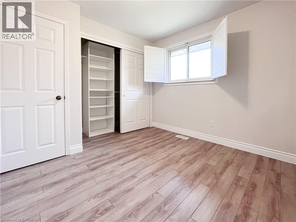 514 Fallingbrook Drive Unit# Upper, Waterloo, Ontario  N2L 4N3 - Photo 5 - 40808679