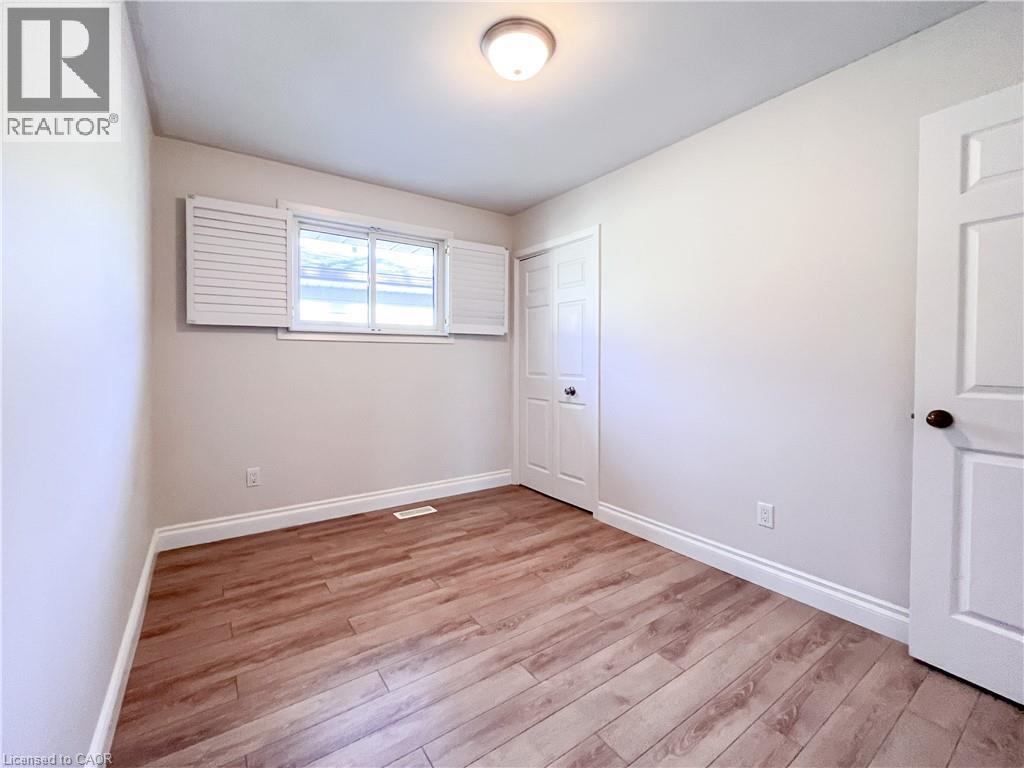 514 Fallingbrook Drive Unit# Upper, Waterloo, Ontario  N2L 4N3 - Photo 7 - 40808679