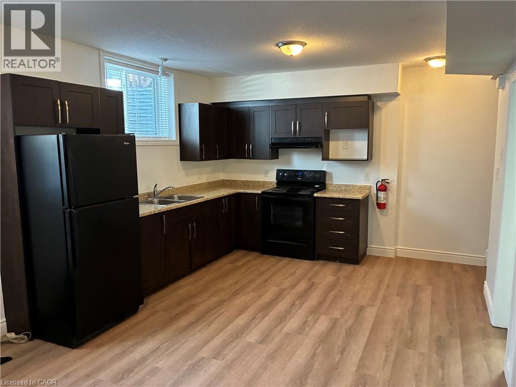 32 Elmsdale Drive Unit# 1b, Kitchener, Ontario  N2E 1H6 - Photo 4 - 40807883