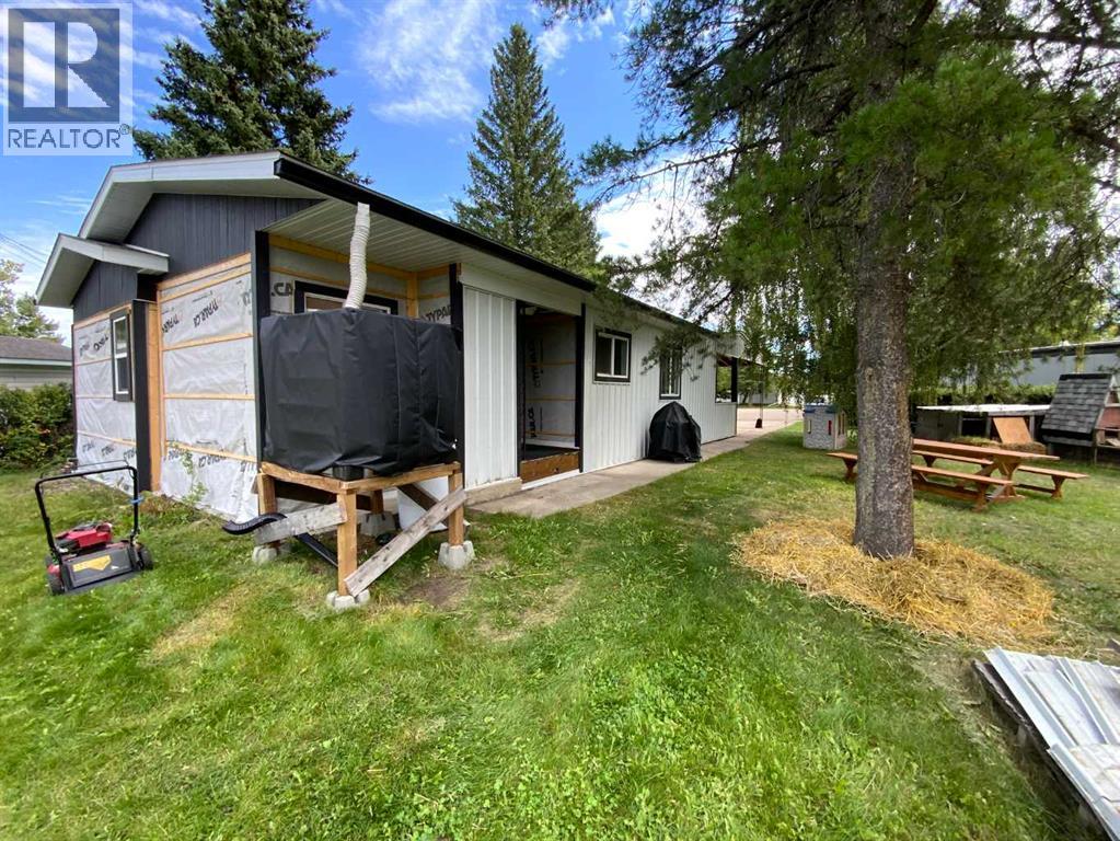 23 Mobile Drive Ne, Three Hills, Alberta  T0M 2A0 - Photo 32 - A2283832