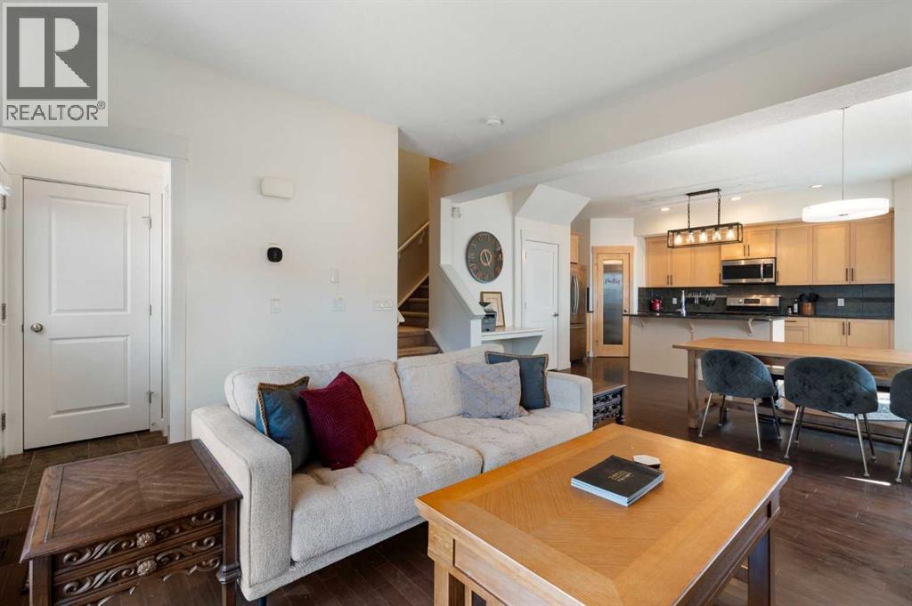 2, 4709 17 Avenue Nw, Calgary, Alberta  T3B 0P4 - Photo 2 - A2277647