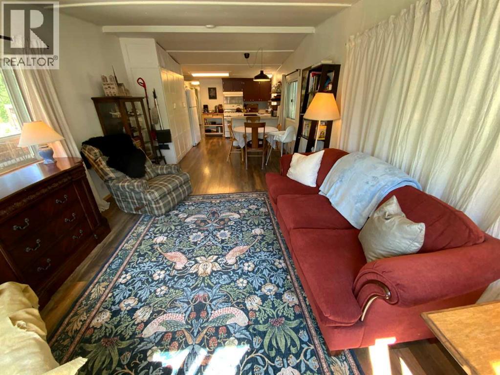 23 Mobile Drive Ne, Three Hills, Alberta  T0M 2A0 - Photo 7 - A2283832