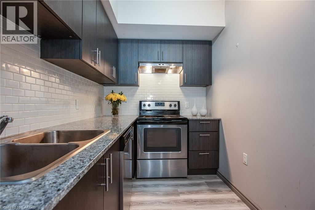 275 Larch Street Unit# 609f, Waterloo, Ontario  N2L 3R2 - Photo 10 - 40788869