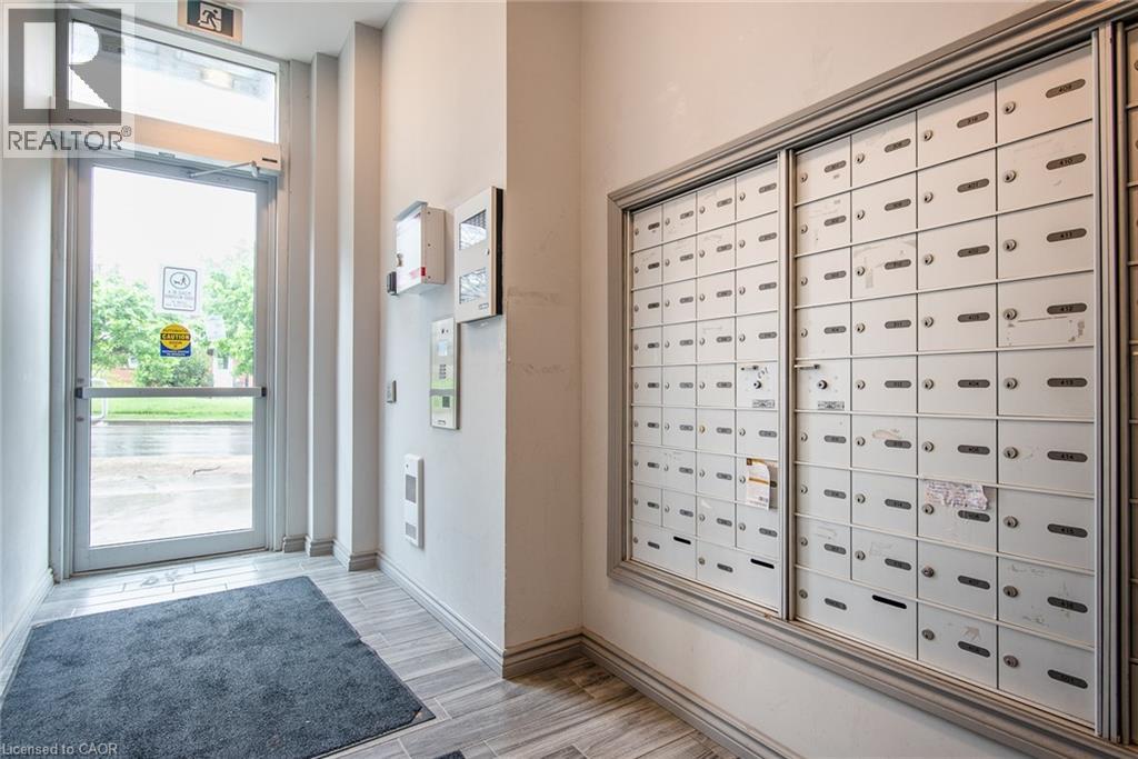 275 Larch Street Unit# 609f, Waterloo, Ontario  N2L 3R2 - Photo 6 - 40788869