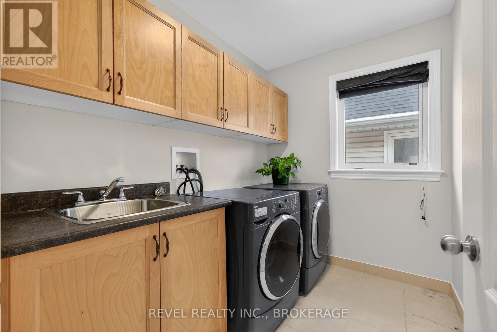 1015 Bluffwood Avenue, Kingston (Kingston East (Incl Barret Crt)), Ontario  K7K 7K6 - Photo 29 - X12834342