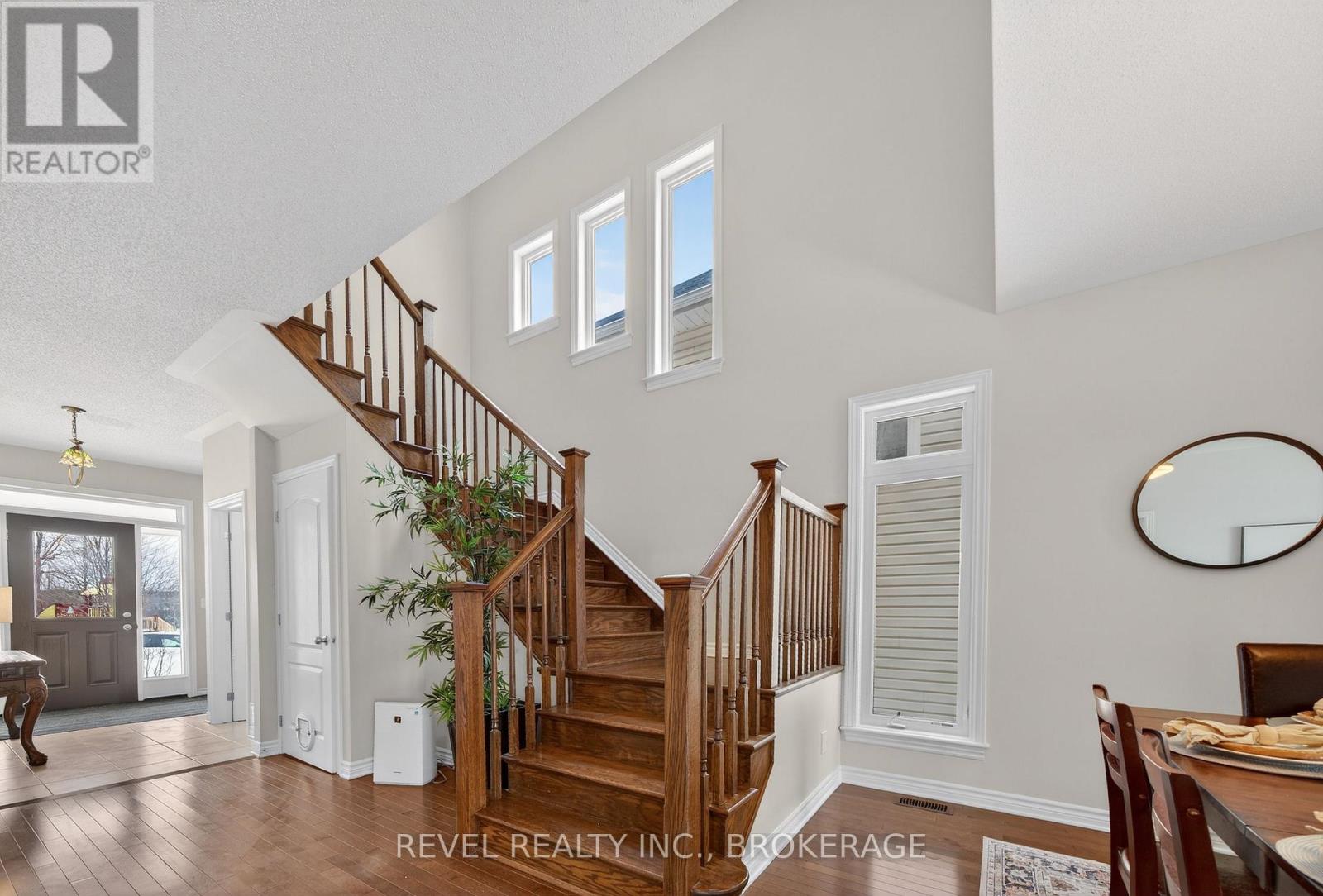 1015 Bluffwood Avenue, Kingston (Kingston East (Incl Barret Crt)), Ontario  K7K 7K6 - Photo 9 - X12834342