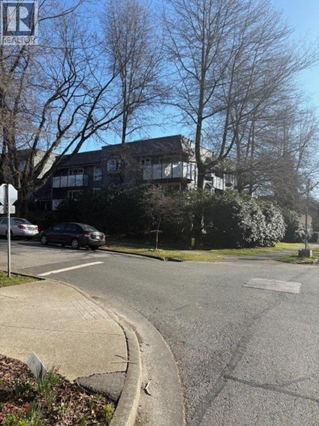 205 2328 OXFORD STREET, Vancouver, British Columbia