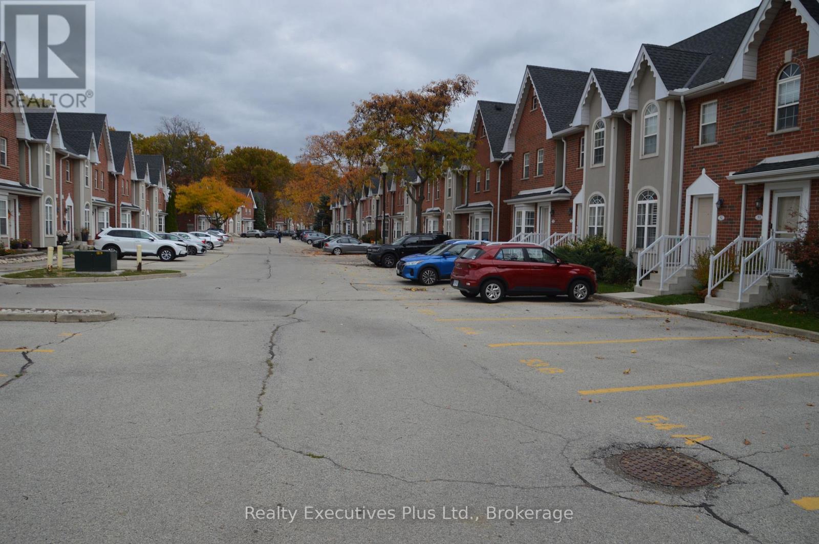 42 - 4200 Kilmer Drive W, Burlington, Ontario  L7M 4Y3 - Photo 4 - W12493672