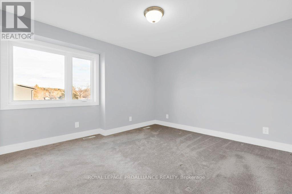 7 Brittany Lane, Quinte West (Frankford Ward), Ontario  K0K 2C0 - Photo 17 - X12834124