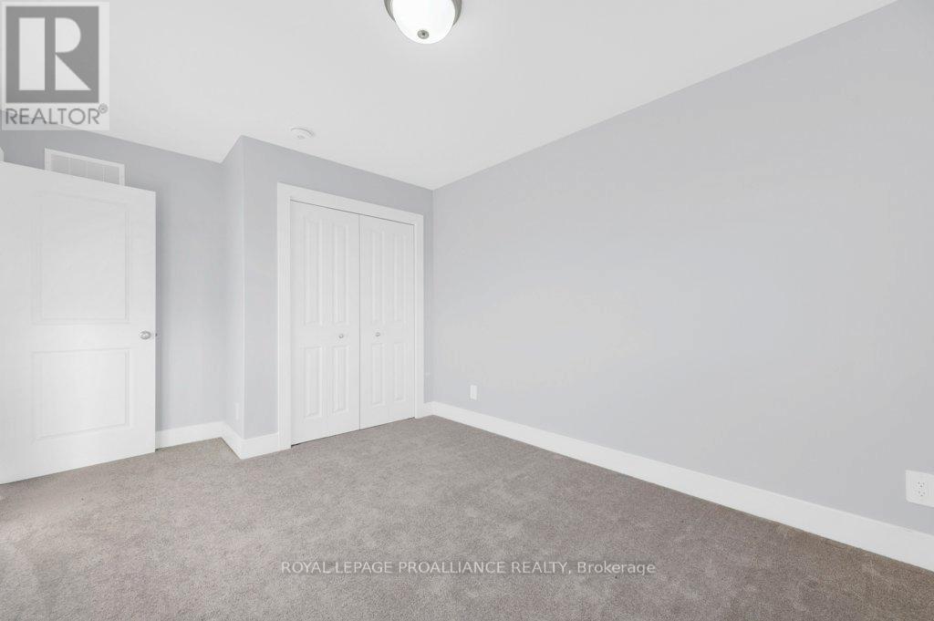 7 Brittany Lane, Quinte West (Frankford Ward), Ontario  K0K 2C0 - Photo 22 - X12834124