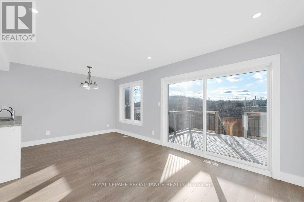 7 Brittany Lane, Quinte West (Frankford Ward), Ontario  K0K 2C0 - Photo 3 - X12834124