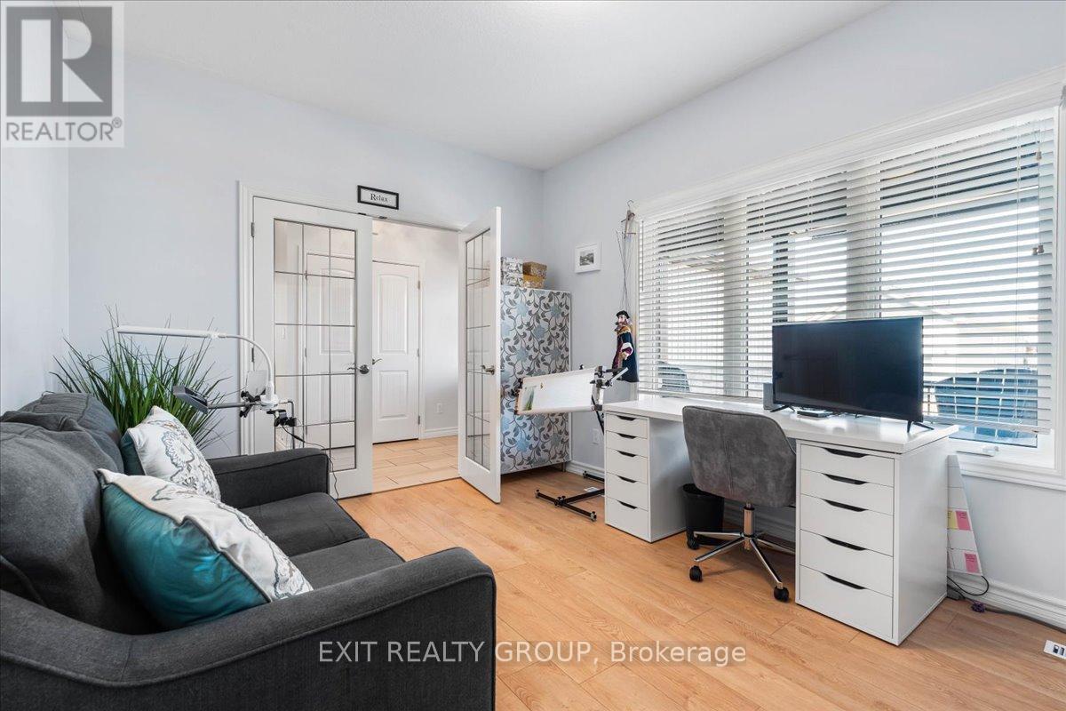 18 Gilbert Crescent, Prince Edward County (Wellington Ward), Ontario  K0K 3L0 - Photo 18 - X12834140