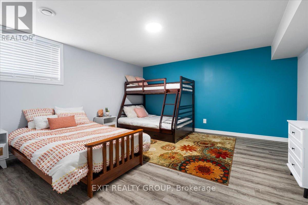 18 Gilbert Crescent, Prince Edward County (Wellington Ward), Ontario  K0K 3L0 - Photo 30 - X12834140