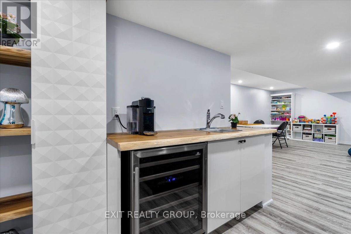 18 Gilbert Crescent, Prince Edward County (Wellington Ward), Ontario  K0K 3L0 - Photo 36 - X12834140