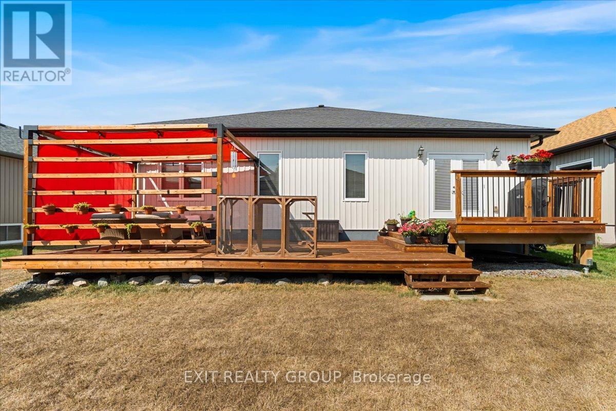 18 Gilbert Crescent, Prince Edward County (Wellington Ward), Ontario  K0K 3L0 - Photo 42 - X12834140