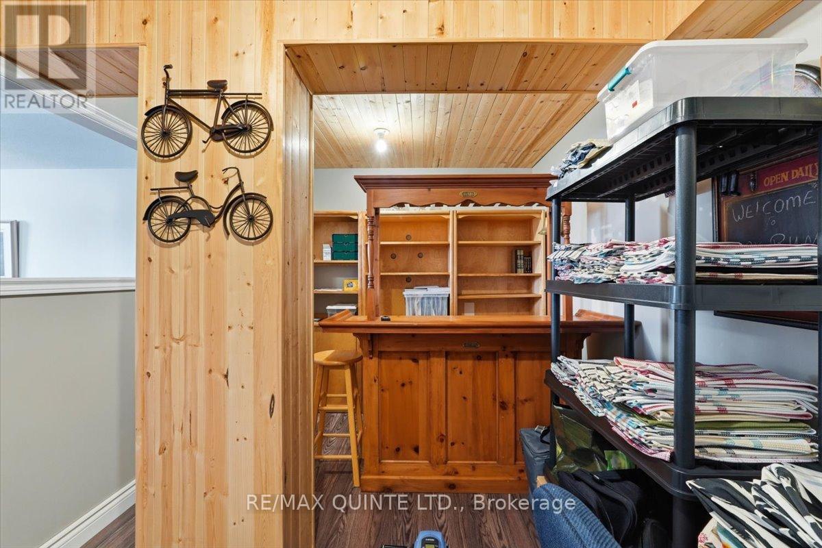 355 Mitchells Crossroad, Prince Edward County (North Marysburg Ward), Ontario  K0K 2T0 - Photo 25 - X12834248