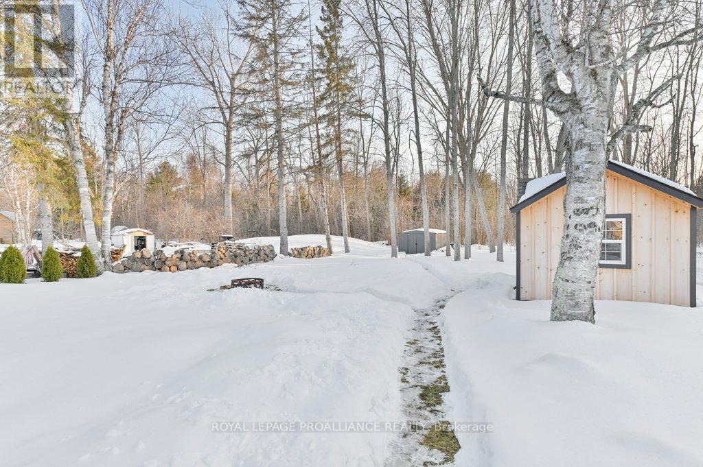 21569 Loyalist Parkway, Prince Edward County (Ameliasburg Ward), Ontario  K0K 1L0 - Photo 29 - X12834254