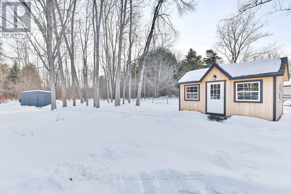 21569 Loyalist Parkway, Prince Edward County (Ameliasburg Ward), Ontario  K0K 1L0 - Photo 31 - X12834254