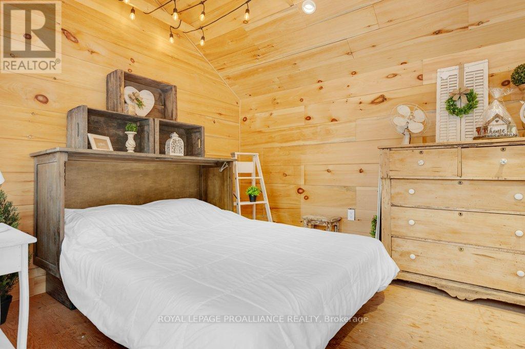 21569 Loyalist Parkway, Prince Edward County (Ameliasburg Ward), Ontario  K0K 1L0 - Photo 34 - X12834254