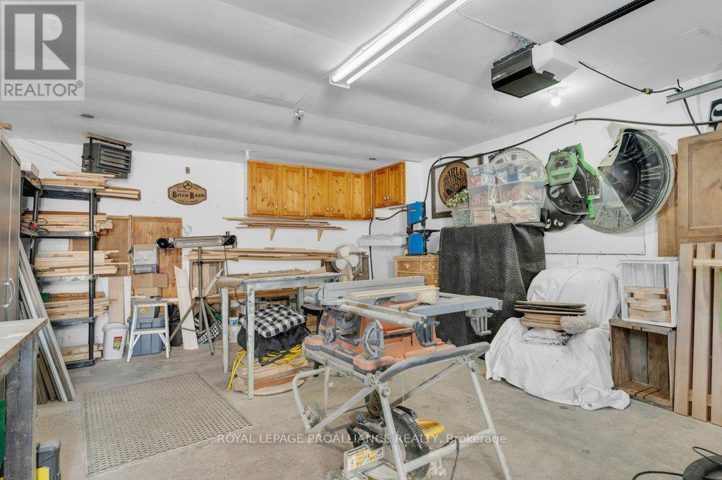 21569 Loyalist Parkway, Prince Edward County (Ameliasburg Ward), Ontario  K0K 1L0 - Photo 38 - X12834254