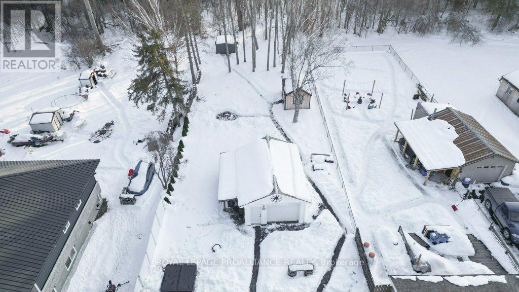 21569 Loyalist Parkway, Prince Edward County (Ameliasburg Ward), Ontario  K0K 1L0 - Photo 43 - X12834254